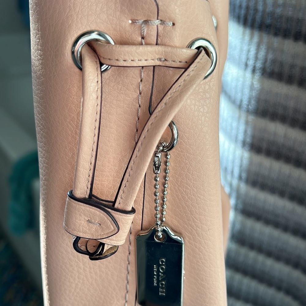 Petite Peach Coach Bag NWOT